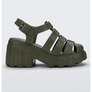Melissa fisherman platform sandal in sage green NWOT